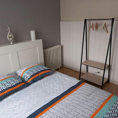Appartement Dans Villa 포 외부 사진