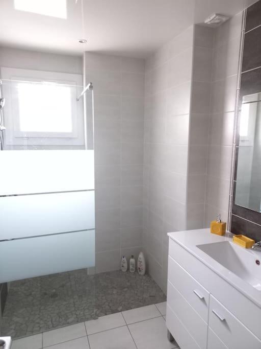 Appartement Dans Villa 포 외부 사진